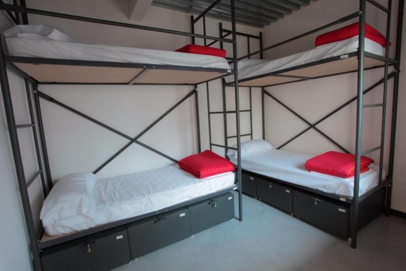 Traveller Box Hostel Sevilla Dış mekan fotoğraf