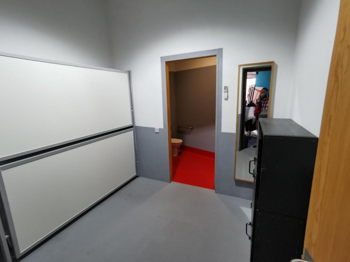 Traveller Box Hostel Sevilla Dış mekan fotoğraf
